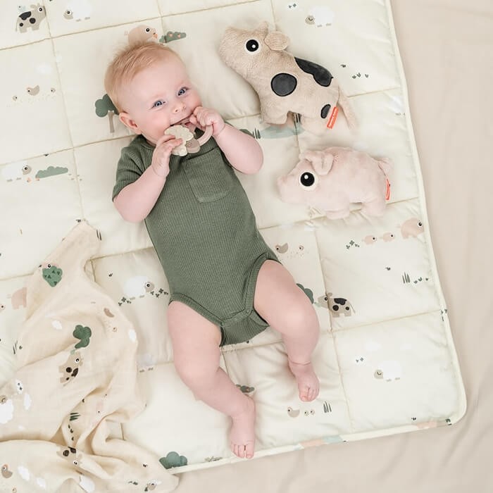 Przytulanka maskotka Świnka Pigee Powder 22cm / Done by Deer