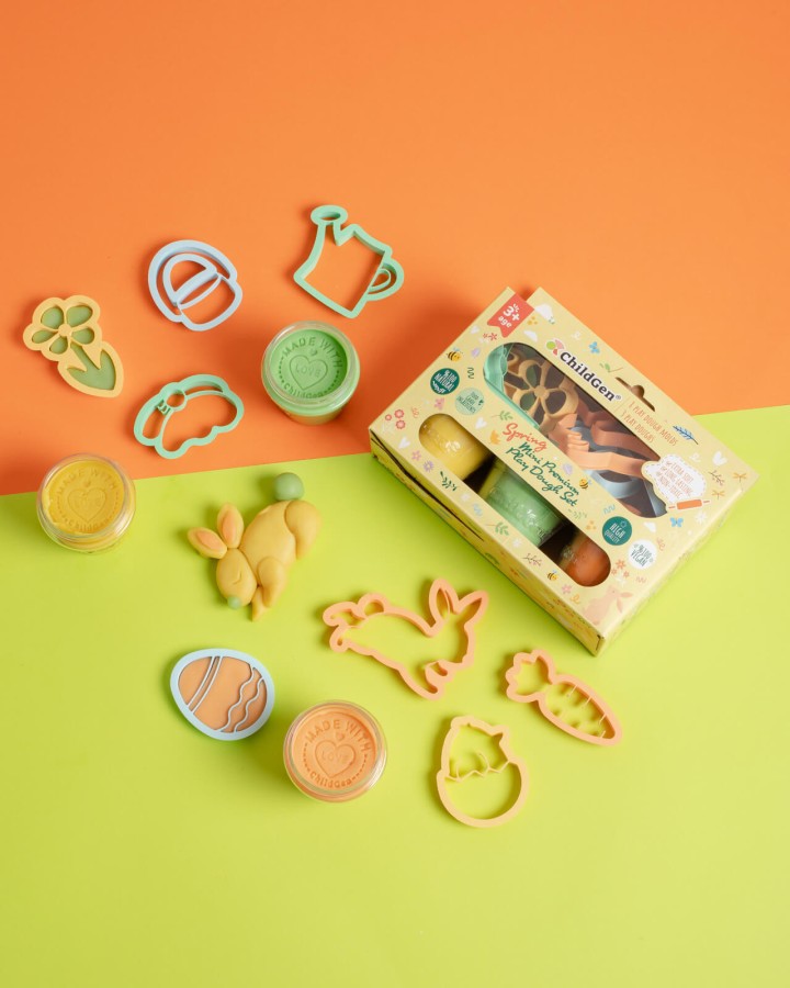 Zestaw kreatywny WIOSNA, 100% naturalna ciastolina i 8 kształtów, foremki MINI PREMIUM SET / ChildGen