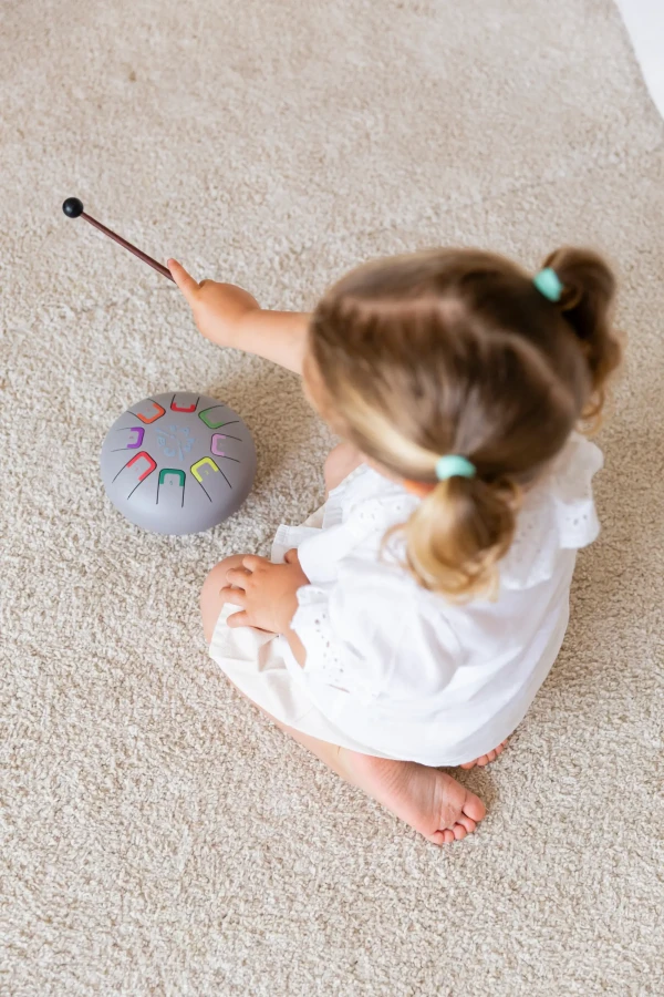 Bębenek językowy Baby Tambu śr. 15cm - Smoky Loky / Juegaconmigo