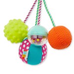 Sounds So Squeezy – gryzak z piłeczkami sensorycznymi / B.Toys