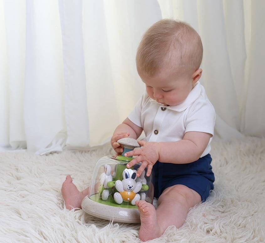 Karuzela z króliczkami 6m+ / TOLO Bio