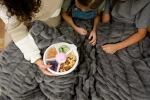 LARGE SNACK SPINNER duży pojemnik na przekąski, Taro Purple / GOBE