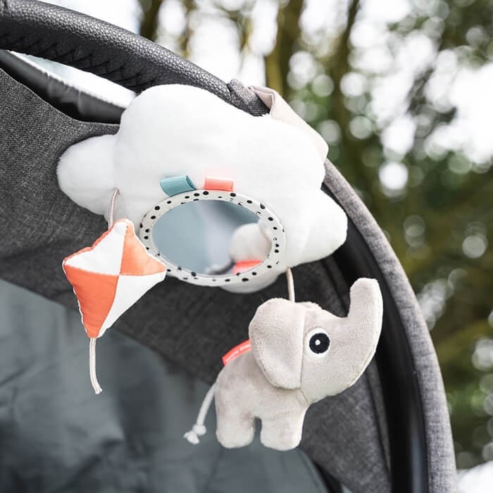 Zawieszka do wózka i fotelika Chmurka Playground / Done by Deer