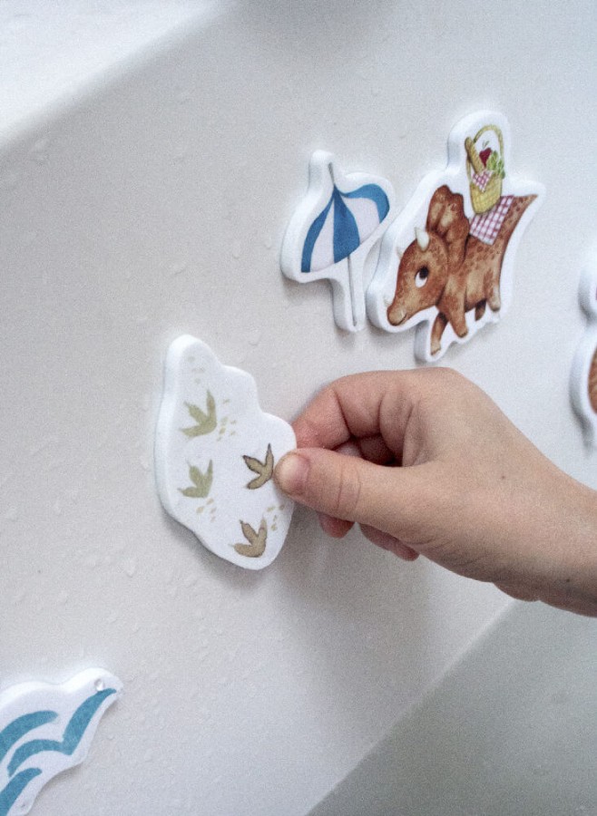 Piankowe zabawki do kąpieli Dino Beach / Filibabba