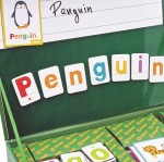 Magnetyczna układanka „Zabawa słowami i nauka liter” / SVOORA