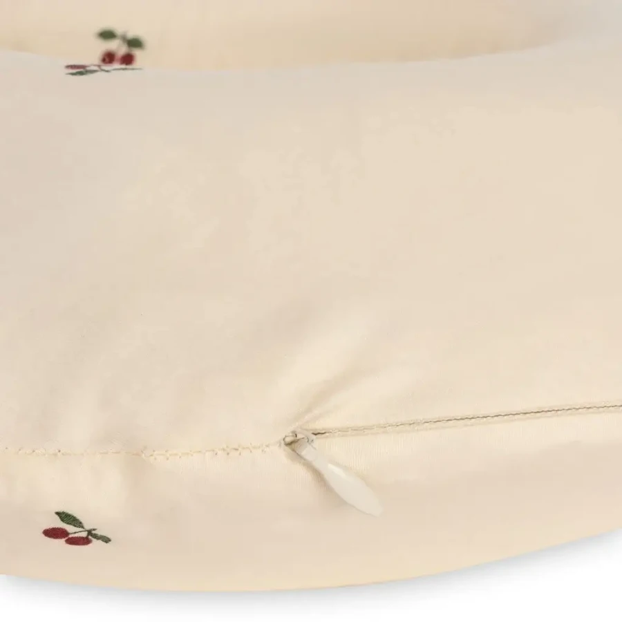 Poduszka podróżna - Cherry / Konges slojd