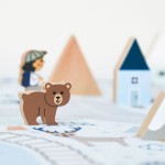 Zestaw klocków i figurek 35 el. Biała Dolina Cross Roads 2+ / Janod