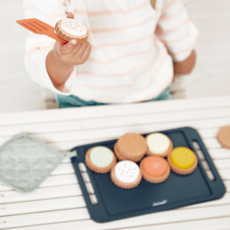 Drewniany zestaw do pieczenia ciasteczek 21 el. Shiny Grandma 3+ / Janod