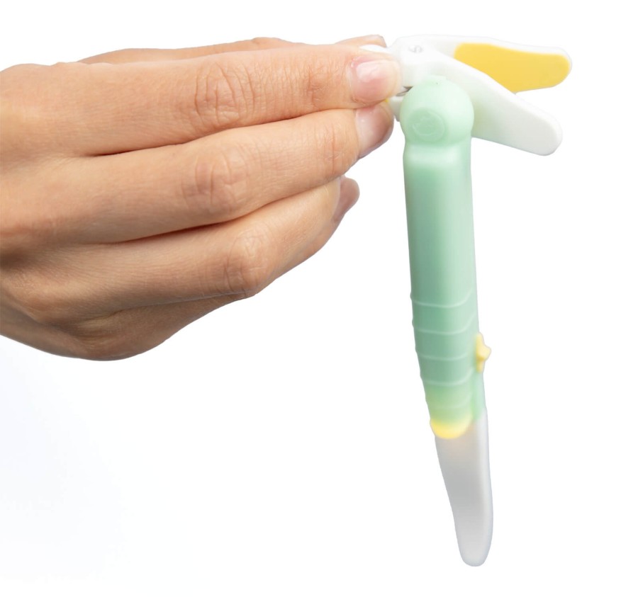 Innowacyjna lampka nocna nie zaburzająca fazy snu, przenośna, z klipsem i światłem kierunkowym / LatchLight