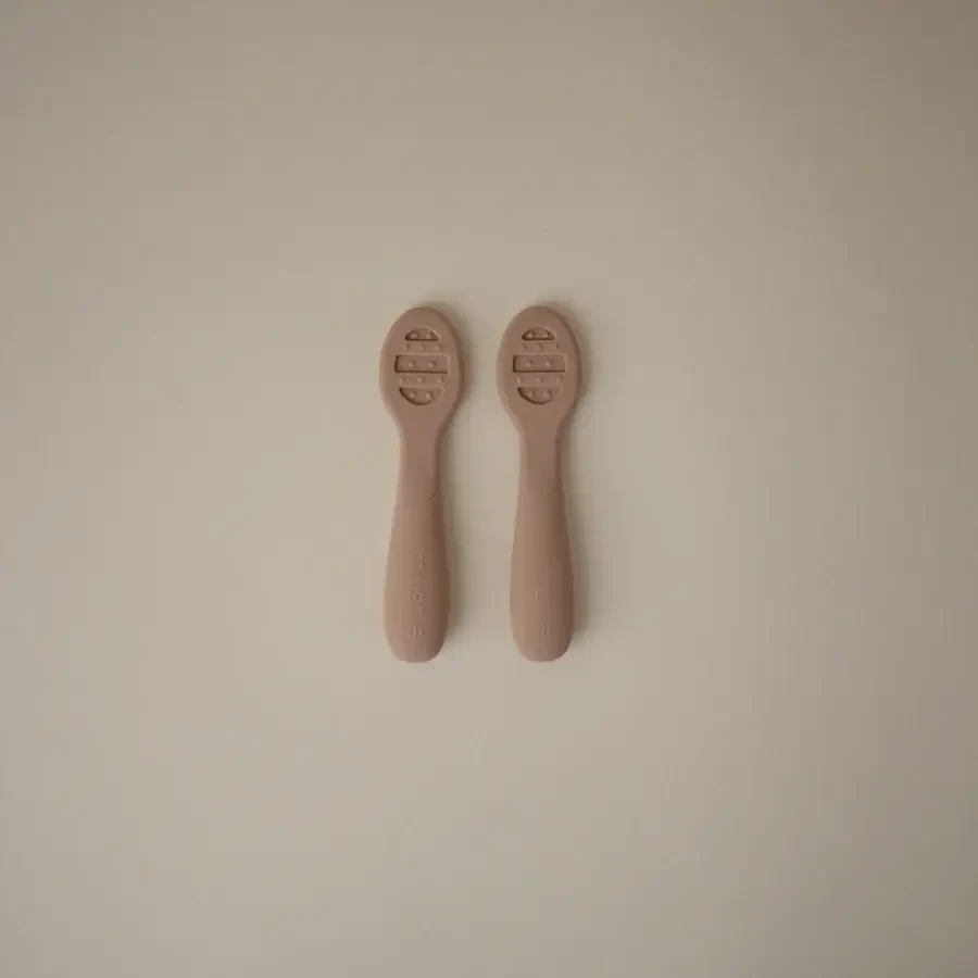 Pierwsze łyżeczki dla niemowląt, 2 szt.- Natural, Shifting Sand / Mushie