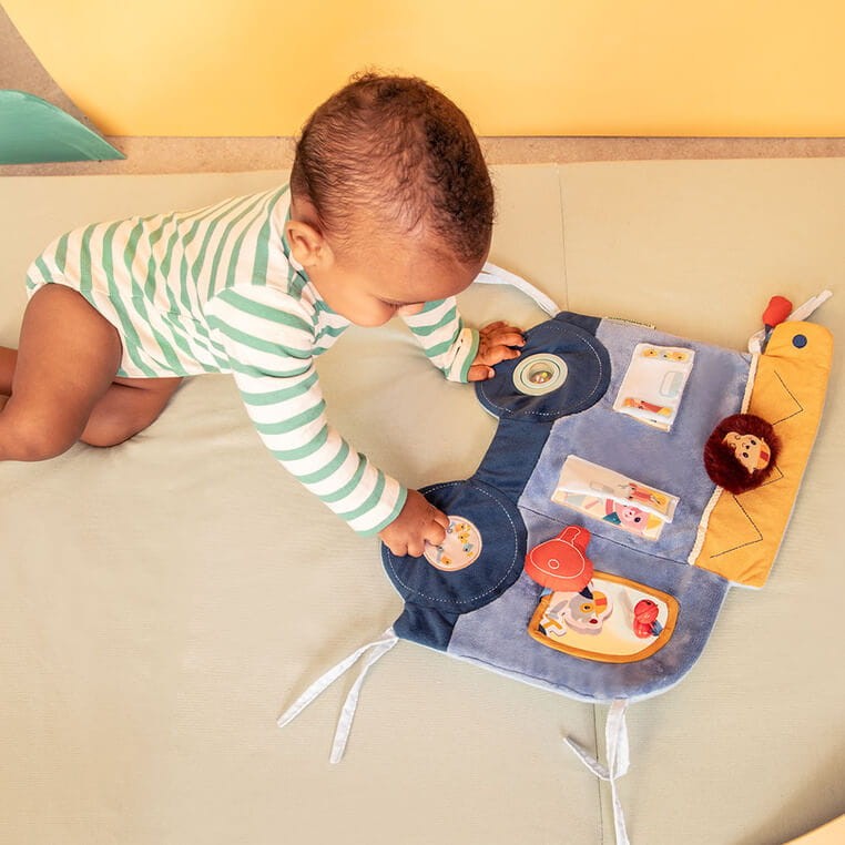 Miękka tablica aktywizująca samochód Piesek Jules 3 m+ / Lilliputiens