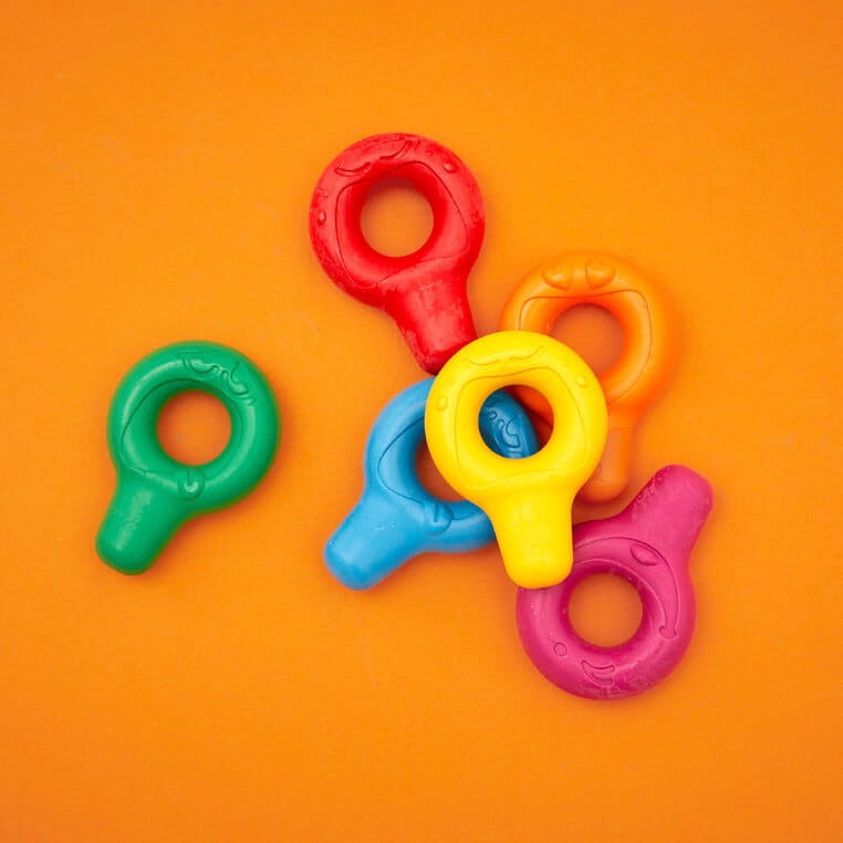 Pierwsze kredki świecowe z uchwytem 6 kolorów 12m+ / Janod