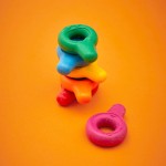 Pierwsze kredki świecowe z uchwytem 6 kolorów 12m+ / Janod