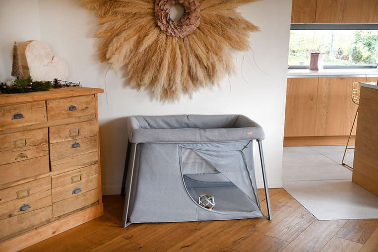 Łóżeczko turystyczne dwupoziomowe z funkcją kojca 3w1 Eazy sleep Heather grey, Pebble / Beaba