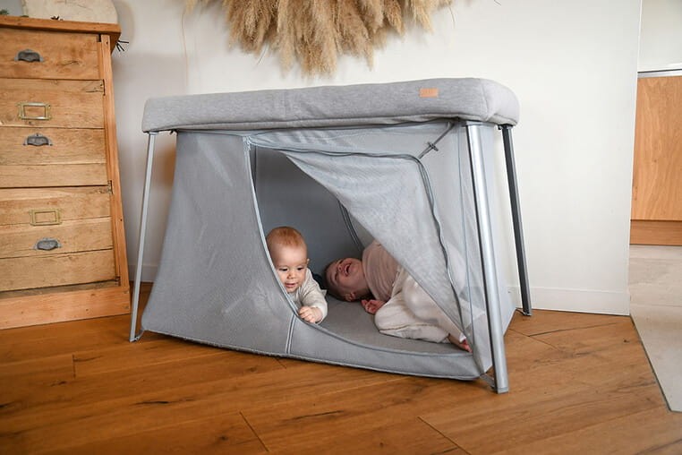 Łóżeczko turystyczne dwupoziomowe z funkcją kojca 3w1 Eazy sleep Heather grey, Pebble / Beaba