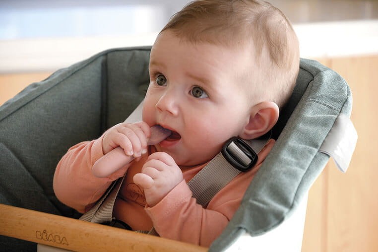 Zestaw 2 silikonowych pierwszych łyżeczek-gryzaków: Cotton candy, sorbet / Beaba