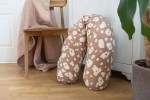 Ergonomiczna poduszka rogal dla kobiet w ciąży i karmiących Big Flopsy™, Print Jersey Savannah Bloom / Beaba