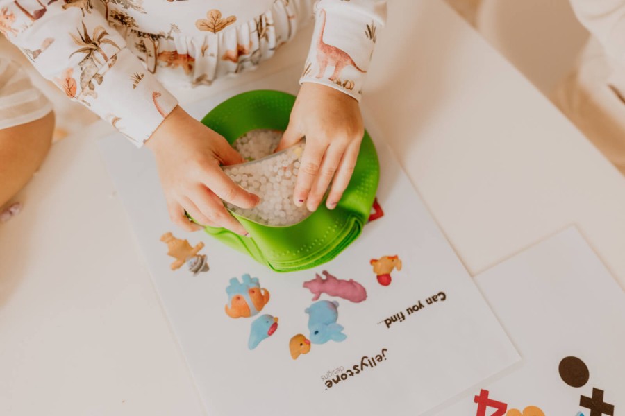 Sensoryczny dysk z figurkami A-Ku-Ku! Peekaboo - Farma / Jellystone