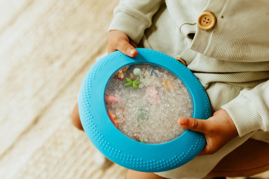 Sensoryczny dysk z figurkami A-Ku-Ku! Peekaboo - Plaża / Jellystone