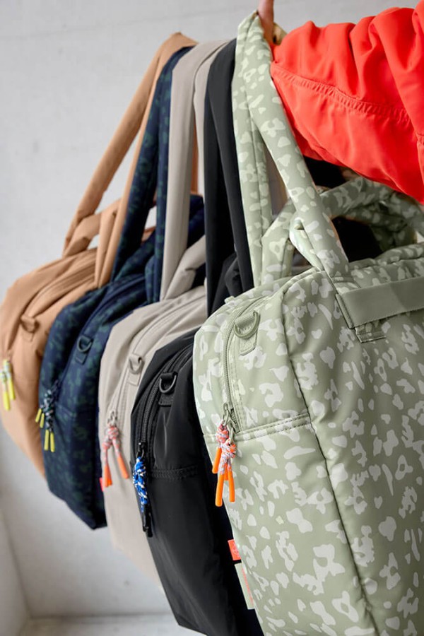 Torba dla mam z akcesoriami Everyday almond / Lassig Green Label