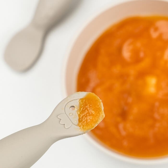 Zestaw łyżeczek do nauki jedzenia Tiny Farm Sand / Done by Deer