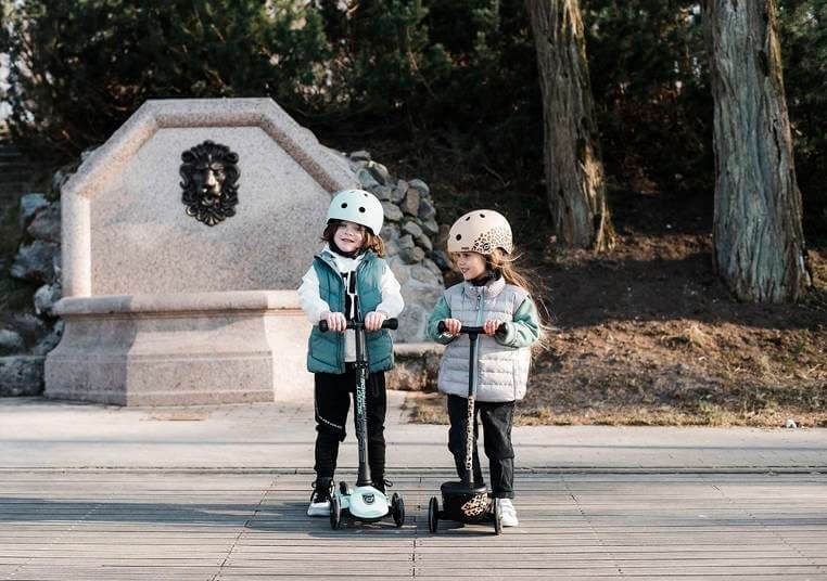 Kask XXS-S dla dzieci 1-5 lat Leopard / Scootandride