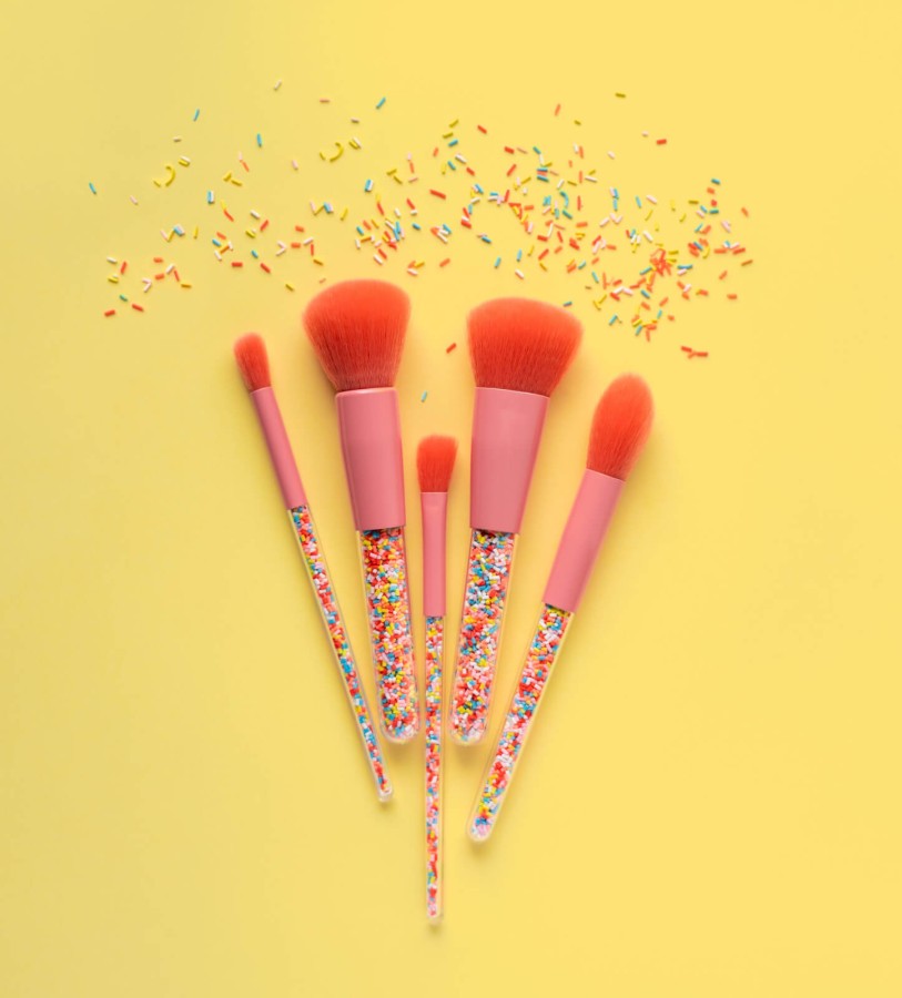 Zestaw 5 pędzli do makijażu z uchwytami w stylu słodkiej posypki / Oh Flossy