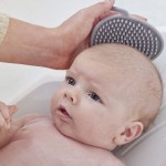 Szczotka silikonowa do włosów dla niemowląt Taupe / Shnuggle Baby
