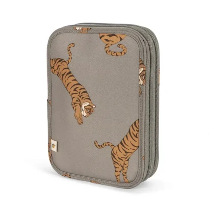 Piórnik Clover z wyposażeniem - tiger oak / Konges slojd