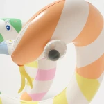 Gigantyczny dmuchany makaron Sorbet Stripe / Sunny Life