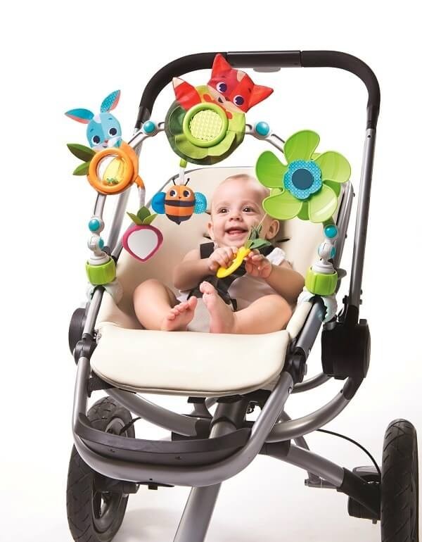 Łuk z zabawkami - Zabawa na łące / Tiny Love