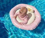 Koło do pływania Baby Rose Swan z siedziskiem / Vanilla Copenhagen