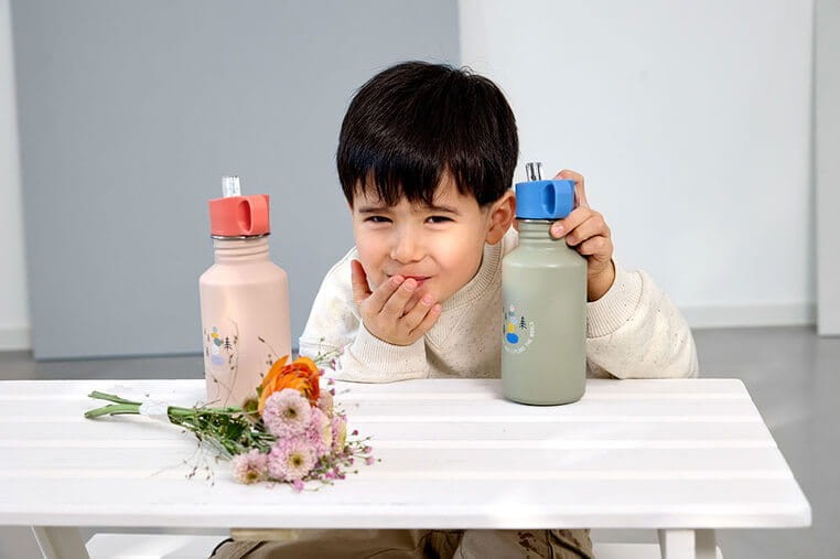 Bidon ze stali nierdzewnej z ustnikiem i uchwytem 500 ml Sunny Explorer green & blue / Lassig