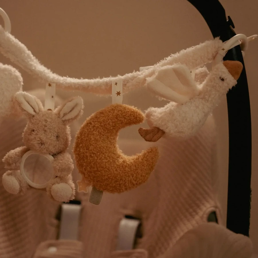 Zawieszka interaktywna do wózka, fotelika Newborn Naturals / Little Dutch