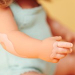 Lalka dziewczynka Europejka Ciemny Blond Bielactwo My Friends & Me, 38cm / Miniland Doll