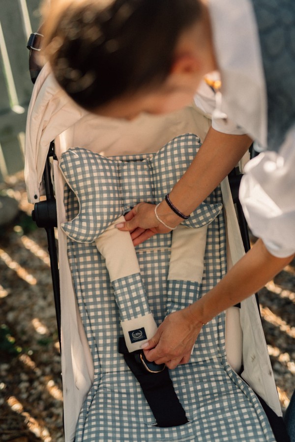 Poduszka antywstrząsowa ANGEL'S WINGS - BERRY VICHY / La Millou