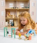 Drewniane meble do domku dla lalek - plac zabaw / Mentari