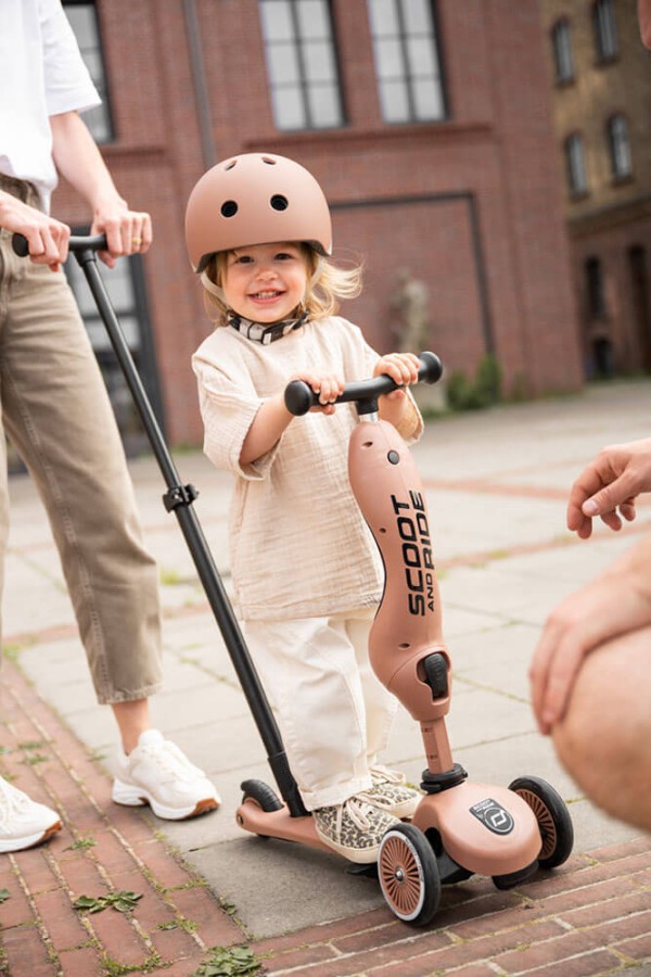 Highwaykick1 Push and Go 2w1 Jeździk i hulajnoga z rączką do prowadzenia 1-5 lat Mocha / Scootandride