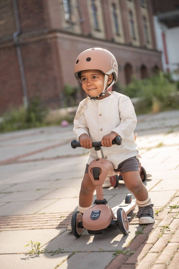 Highwaykick1 Push and Go 2w1 Jeździk i hulajnoga z rączką do prowadzenia 1-5 lat Mocha / Scootandride