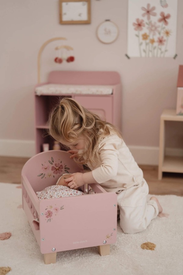 Drewniane łóżeczko dla lalek z pościelą FSC / Little Dutch