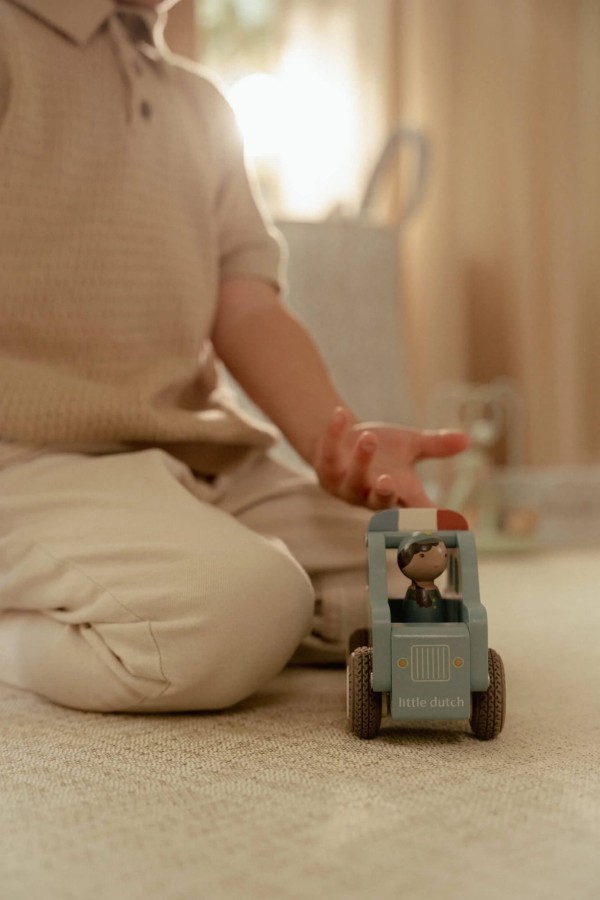 Samochód policyjny FSC / Little Dutch