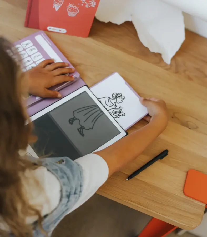 Tablet graficzny z szablonami do rysowania KIDYDRAW-MINI - princess / Kidywolf