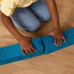 Balance & Groove Set – muzyczna ścieżka sensoryczna / B.Toys