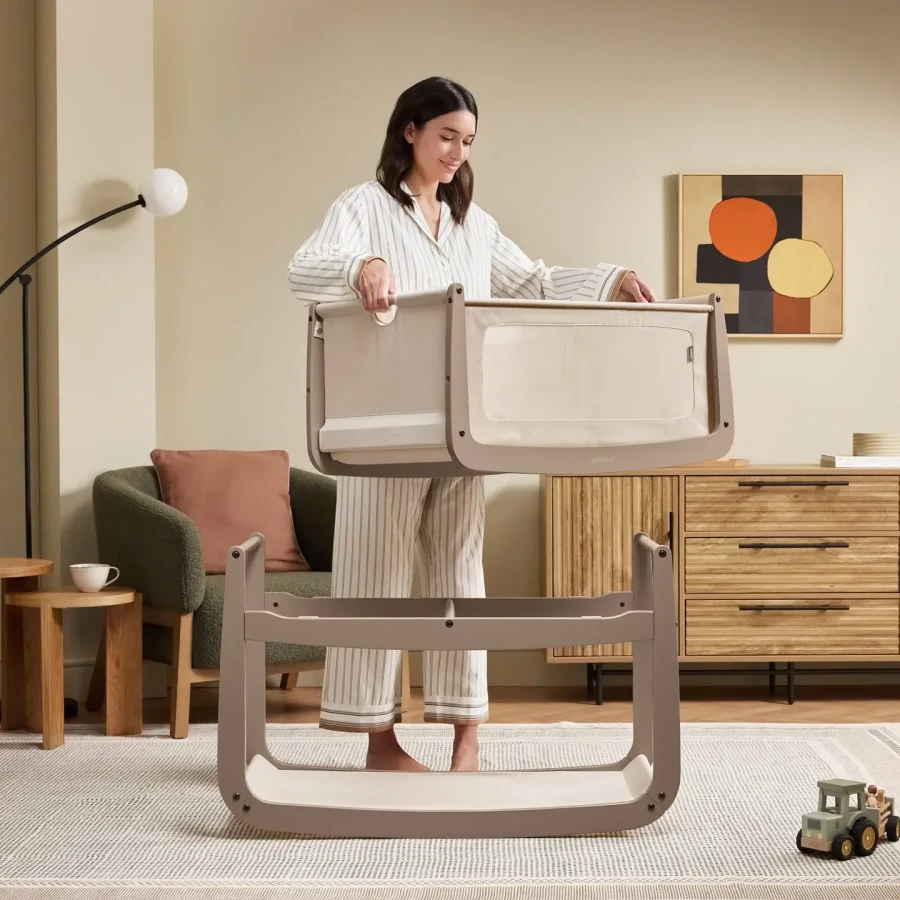 wielofunkcyjne łóżeczko dostawne SnuzPod5 - mocha / Snuz