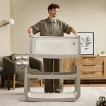 Wielofunkcyjne łóżeczko dostawne SnuzPod5 - pebble / Snuz