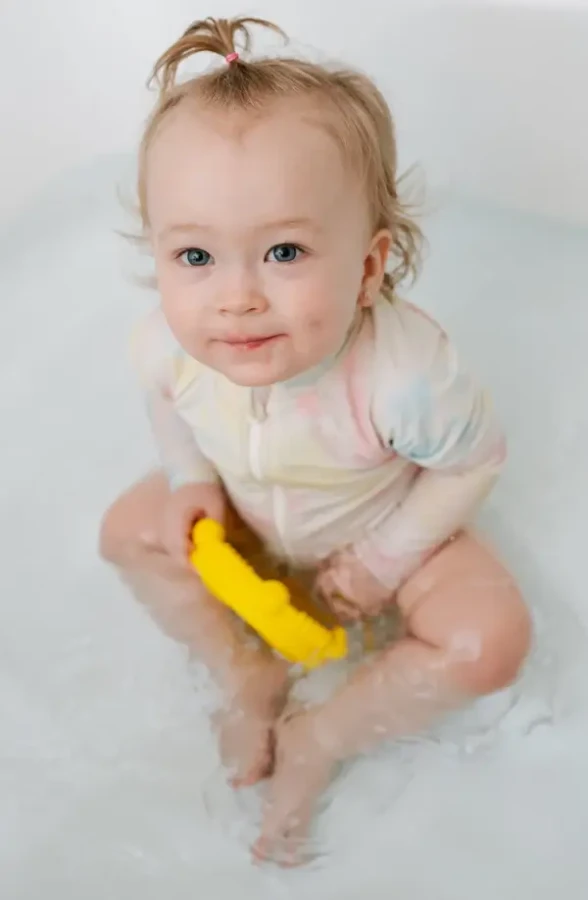 Lookee - sensoryczne lusterko do kąpieli / Mobi