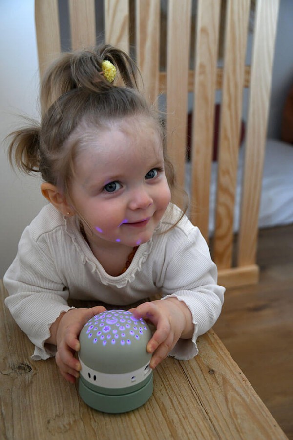 Projektor gwiazd z pozytywką i czujnikiem płaczu / Beaba