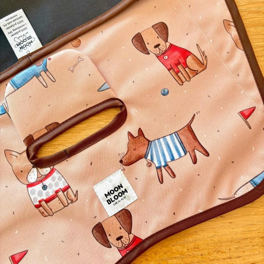 Wodoodporna podkładka do fotelika Happy Puppy / Moon Bloom