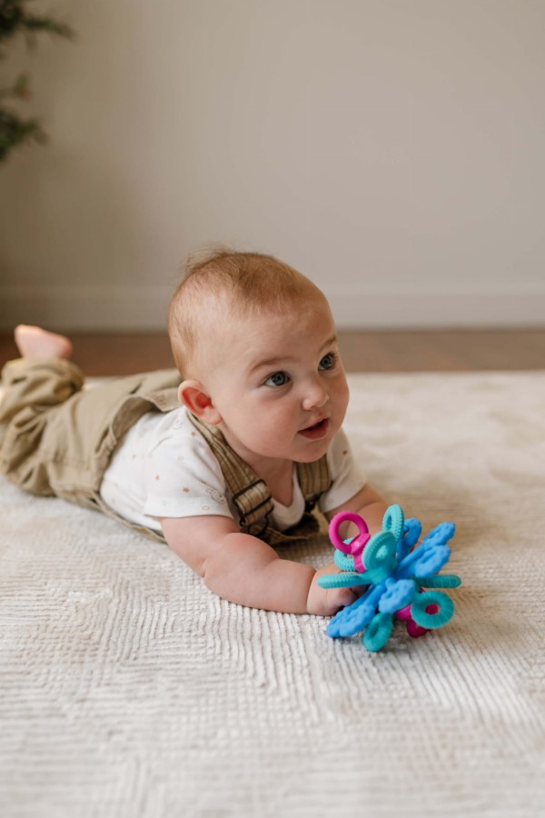 Gwiazdka Okee. Zabawka Sensoryczna / Mobi