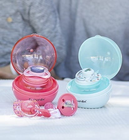 Sterylizator UV Duccio do smoczków - różowy / Suavinex